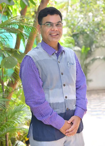 Dr. Ninad Baste